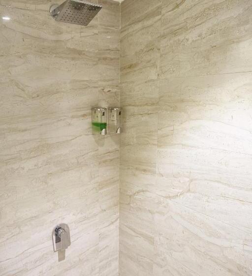 带阳台的豪华间, Reemz