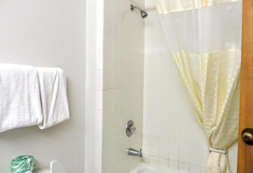 ２ダブルベッドのスタンダードルーム, Guest House Inn Medical District Near Texas Tech Univ