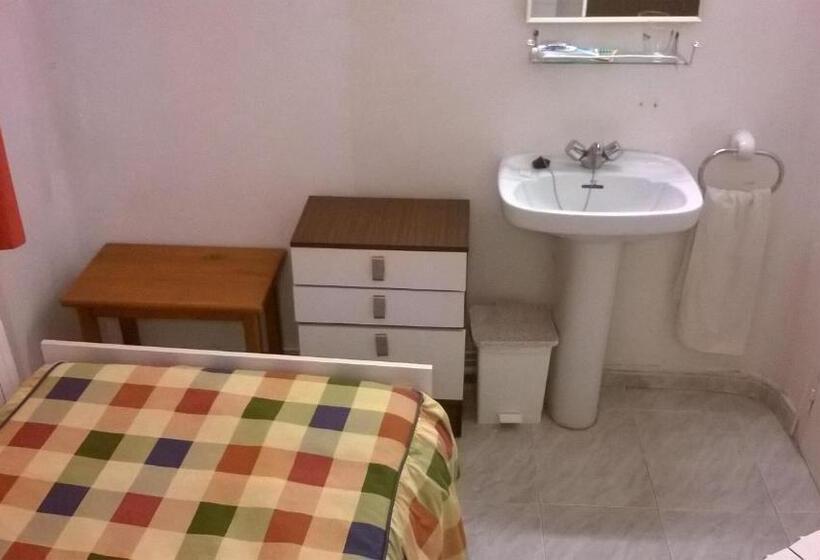 غرفة قياسية فردية, Casa Feliu