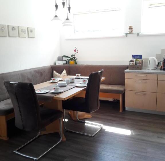 3ベッドルームアパートメント, Haus Scharler, Talstation