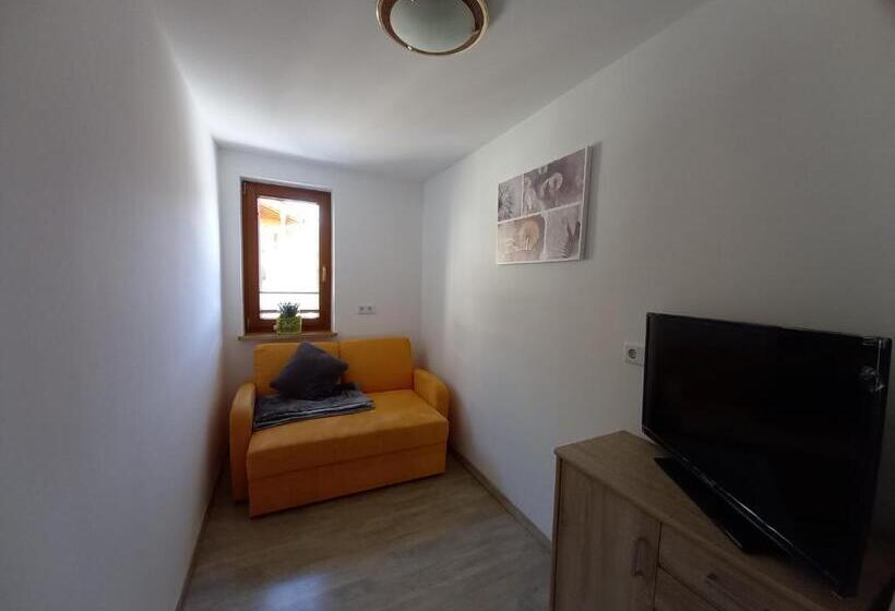 2ベッドルームアパートメント, Haus Scharler, Talstation