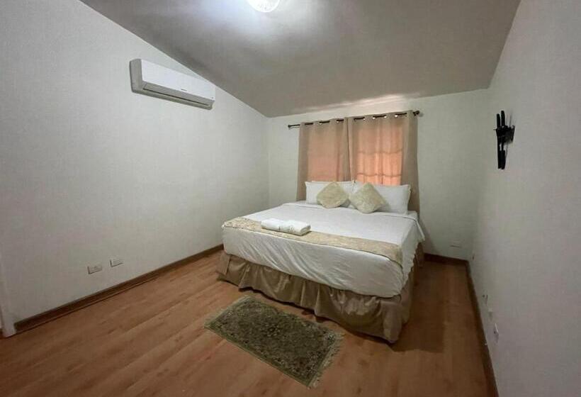 اتاق لوکس با تخت بزرگ, Barmel Boutique