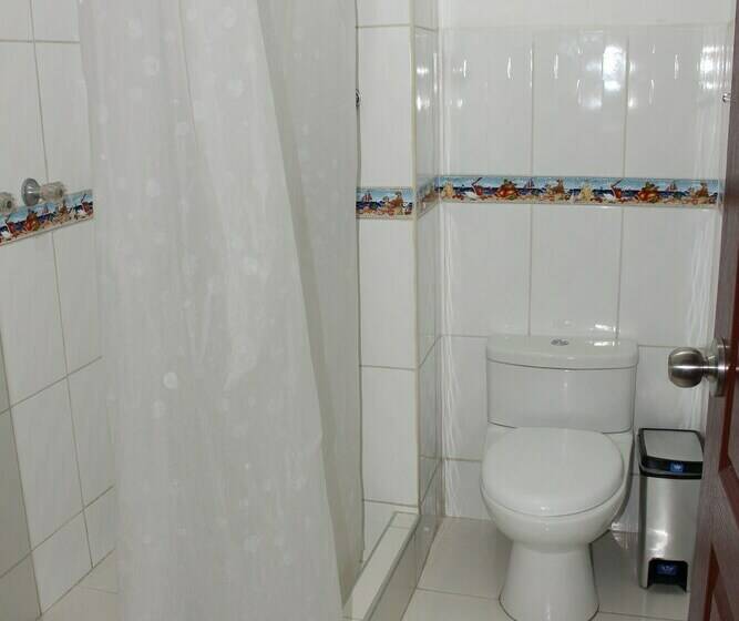 Family Room, Mantas Cusco