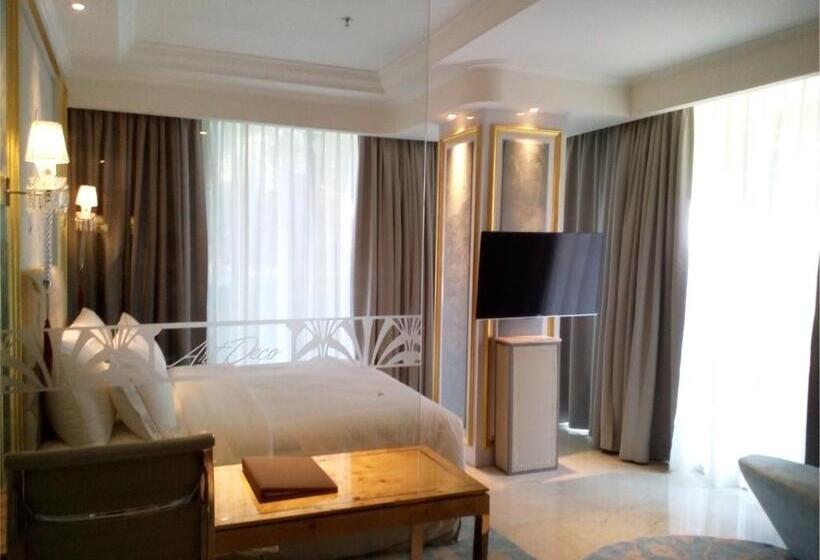 جناح, Art Deco Luxury Hotel & Residence