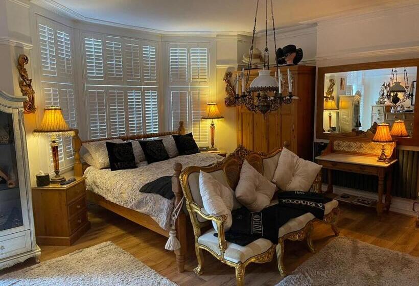 디럭스 테라스 룸 바다 전망, Olivia House