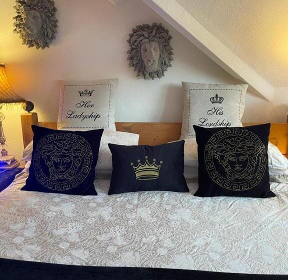 Номер Deluxe, Olivia House