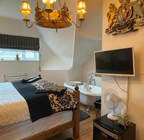 디럭스 룸, Olivia House