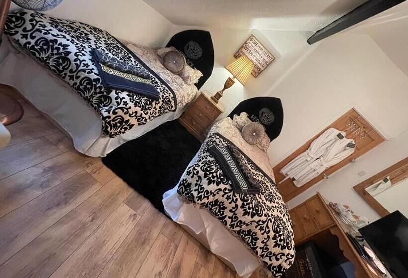 스탠다드 룸, Olivia House