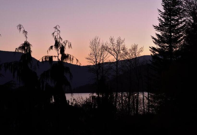 Superior Szoba, The Rockwell Harrison Guest Lodge