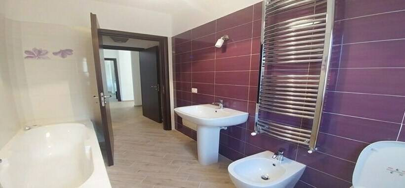 غرفة قياسية, Villa Aurelio