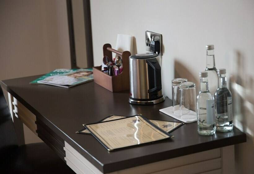 Номер Стандарт, Armorica