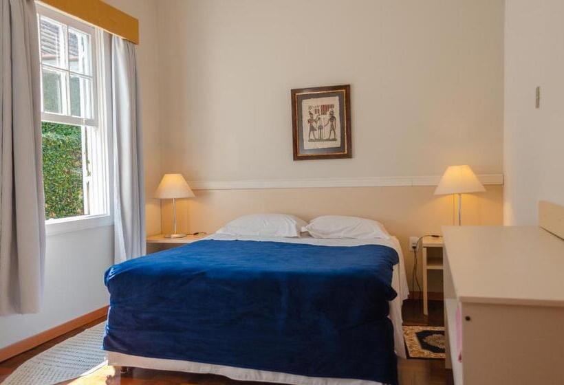 デラックスルーム, Central Palace