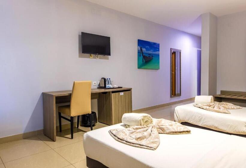 Номер Стандарт, Fénix