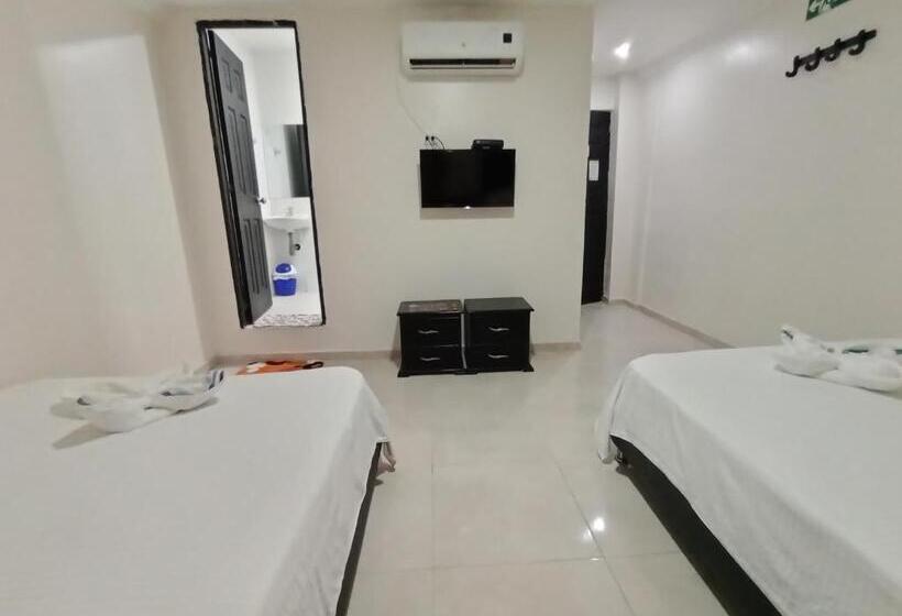 Standardzimmer 2 Doppelbetten, Kasvel