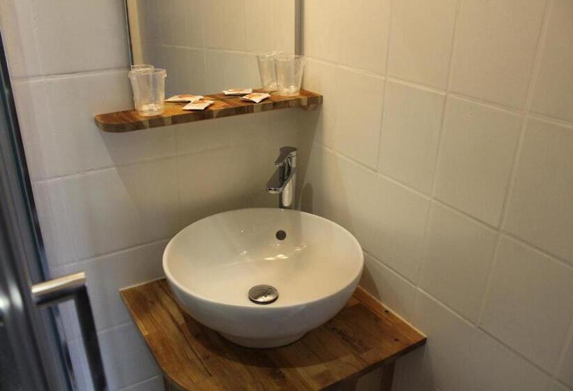 컴포트 트리플 룸, Le Central Hôtel Bar