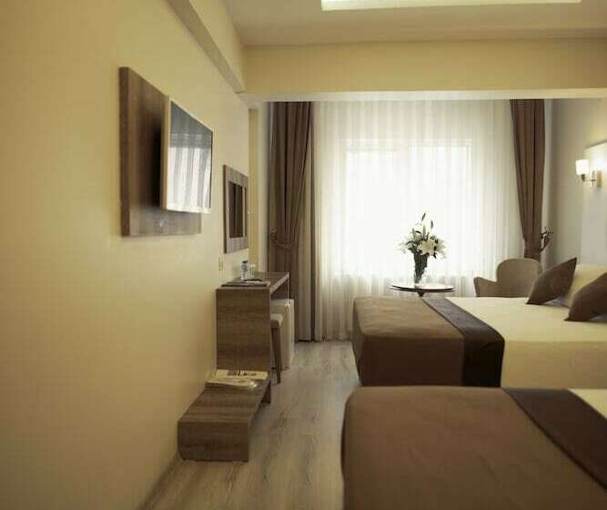 غرفة عائلية, Line Suite