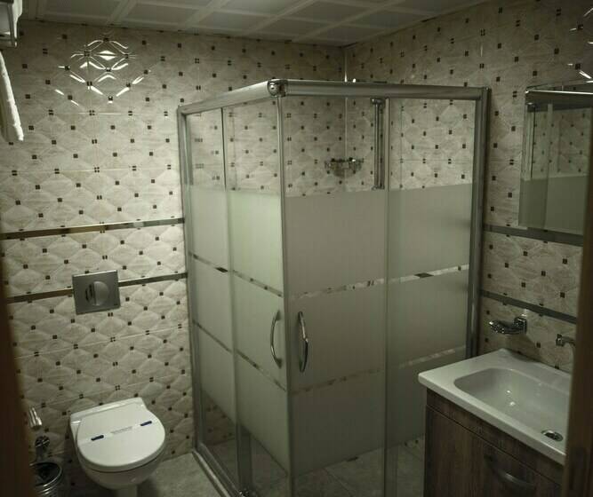 غرفة عائلية, Line Suite