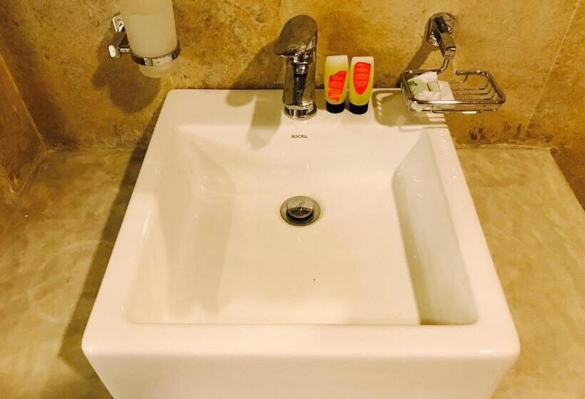 3 Bett Deluxe Zimmer, Lulus Resort