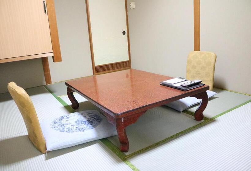 غرفة قياسية فردية, Hakuwaso