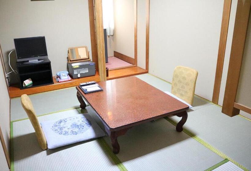 غرفة قياسية فردية, Hakuwaso