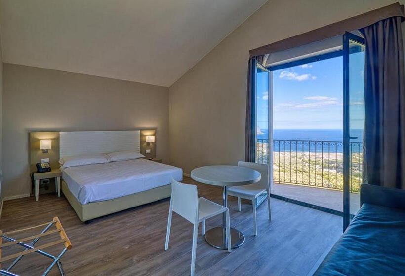 اتاق لوکس با بالکن و چشم‌انداز دریا, Venere Di Erice Resort & Spa