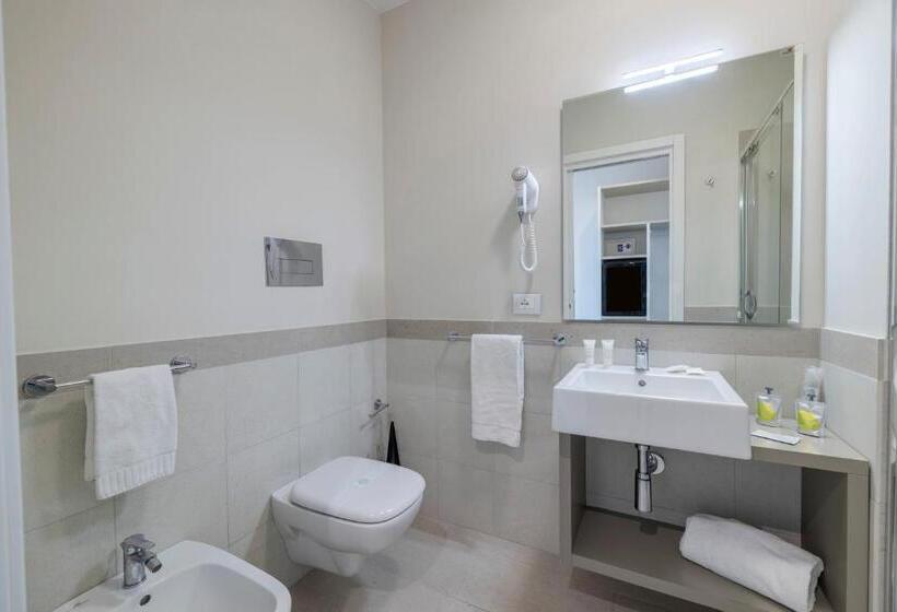 اتاق لوکس با بالکن و چشم‌انداز دریا, Venere Di Erice Resort & Spa