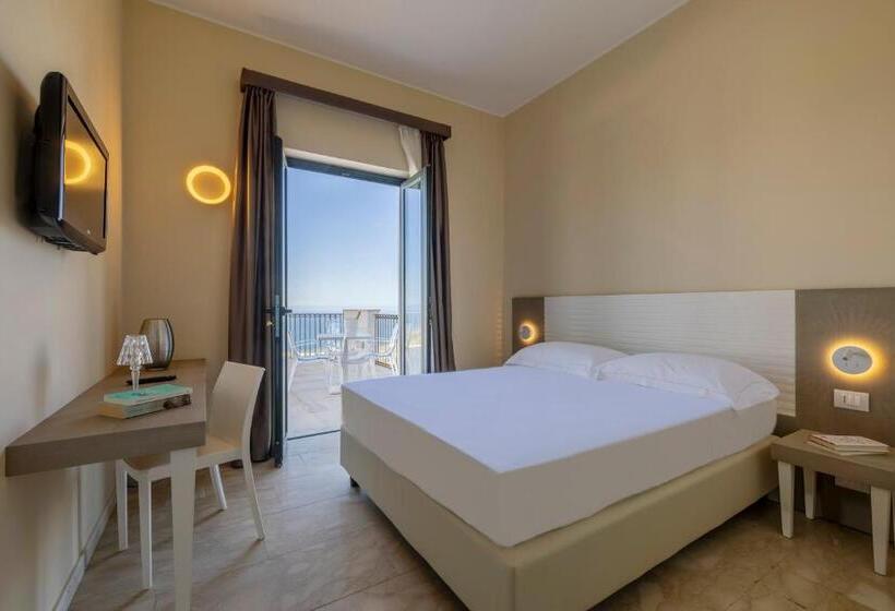 سوییت با چشم‌انداز دریا, Venere Di Erice Resort & Spa