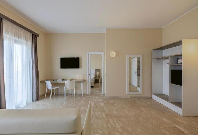 سوییت با چشم‌انداز دریا, Venere Di Erice Resort & Spa