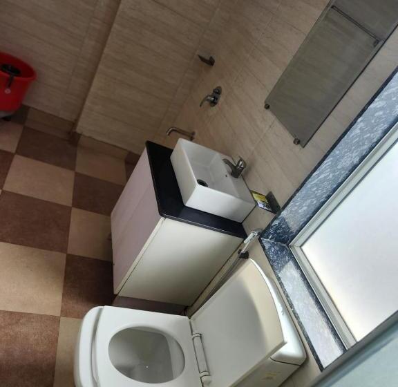 家庭间, Grand Hotel Ivy