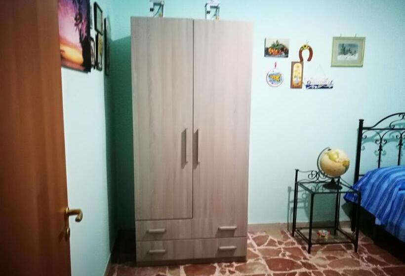 标准单人间共用浴室, Lt Sicilia Bellas