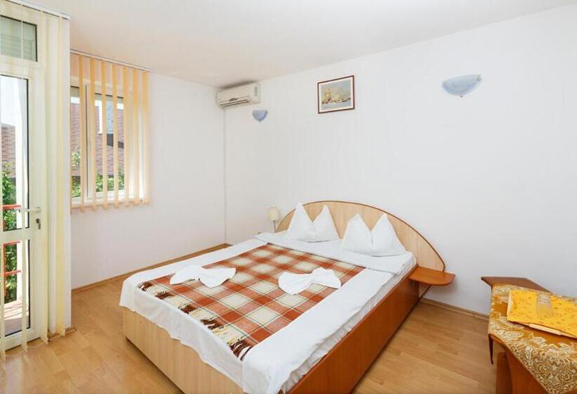 غرفة قياسية, Casa Blanca Din Costinesti