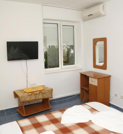 غرفة قياسية مزوَّدة بشُرفة, Casa Blanca Din Costinesti