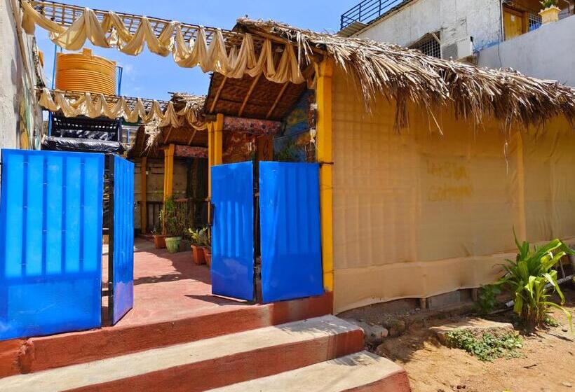 اتاق استاندارد, Temple Side Cottage