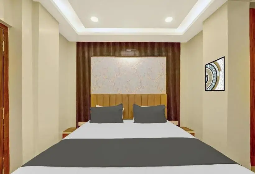 Quarto Triplo Clássico, Super Oyo Flagship Vr