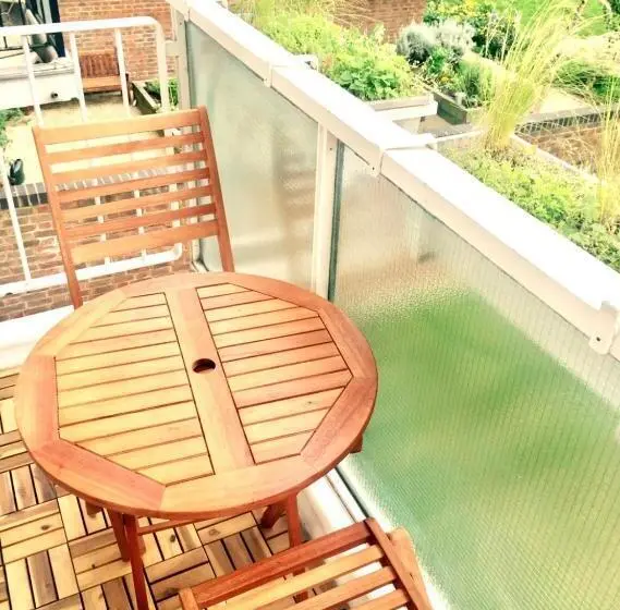 バルコニー付きスタンダードルーム, Waterloo Central London Private Rooms In Shared Apartment