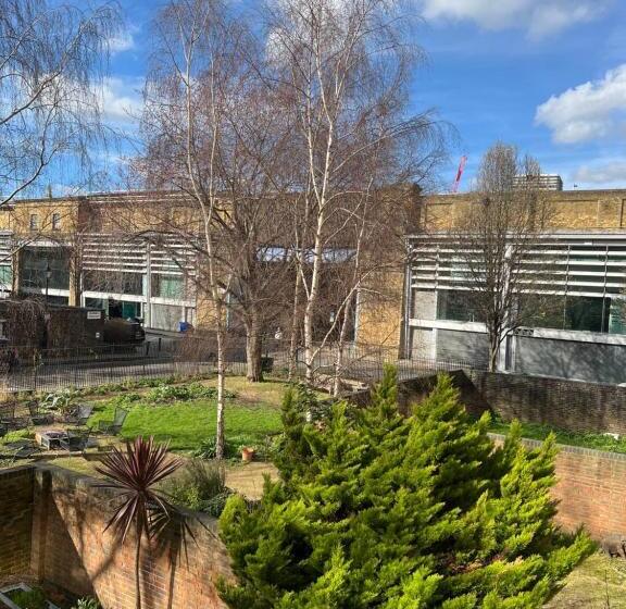 اتاق استاندارد با چشم‌انداز باغ, Waterloo Central London   Private Rooms In Shared Apartment