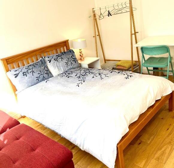 Номер Стандарт Вид на Сад, Waterloo Central London   Private Rooms In Shared Apartment