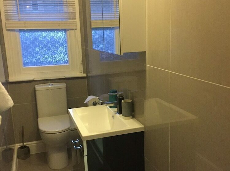 산 전망 스위트, Copper Beech House