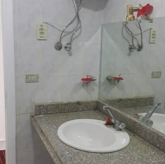 اتاق استاندارد, Fayed Beach Resort