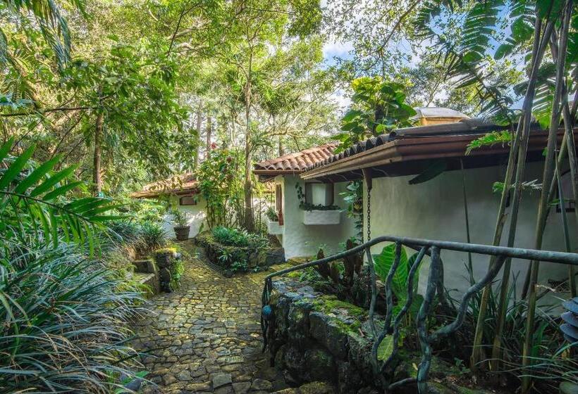 فيلا ديلوكس غرفة نوم, Finca Rosa Blanca Coffee Farm And Inn