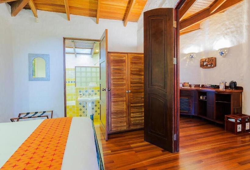 فيلا ديلوكس غرفة نوم, Finca Rosa Blanca Coffee Farm And Inn