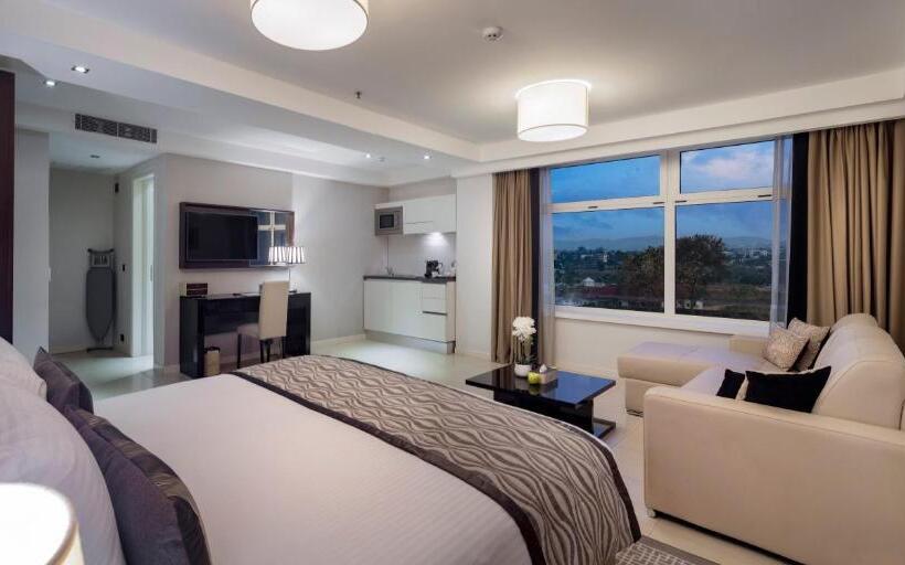 프리미엄 스튜디오, Fraser Suites Abuja