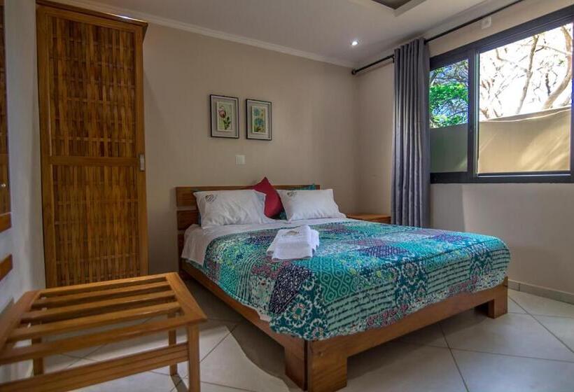 Апартаменты Deluxe 2 Спальни, Ossanzaia Bilene Lodge