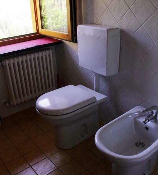 غرفة دور أخير, B&b Villa Dalegno