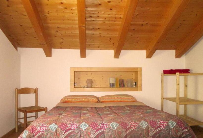 غرفة قياسية مزوَّدة بشُرفة, B&b Villa Dalegno