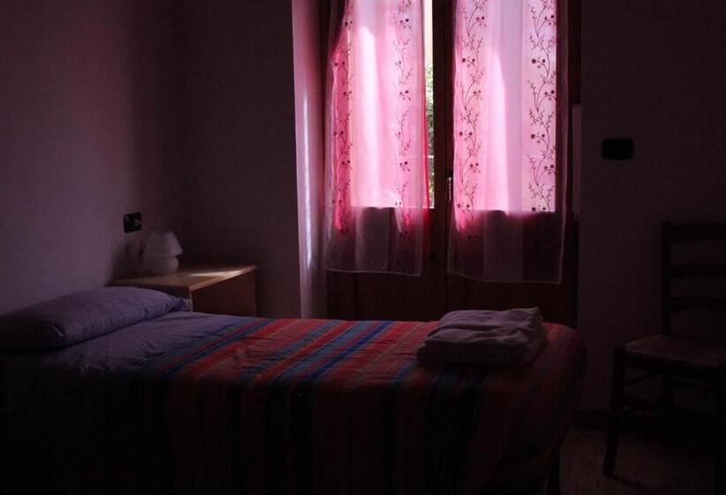 جناح عائلي, B&b Villa Dalegno