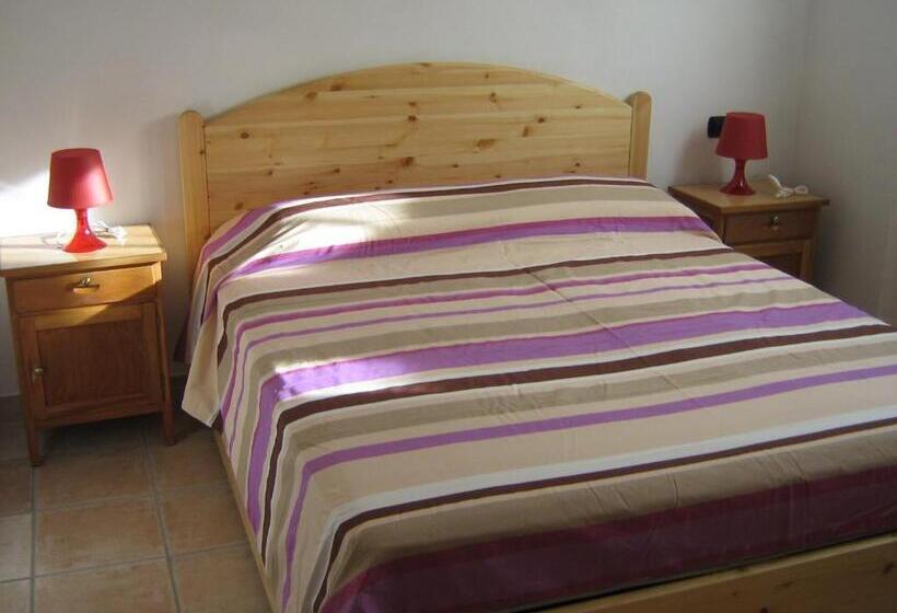 غرفة قياسية سرير كينج, B&b Villa Dalegno