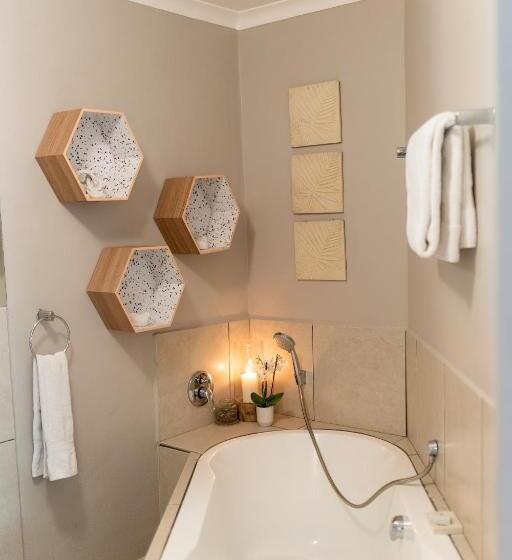 اتاق استاندارد, Faraway Lodge B&b