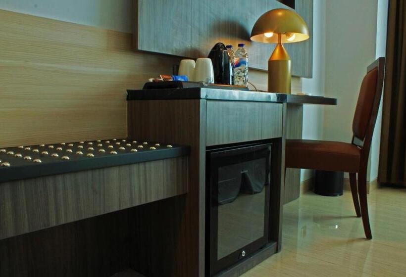 Номер Superior, Arthama Hotels Makassar