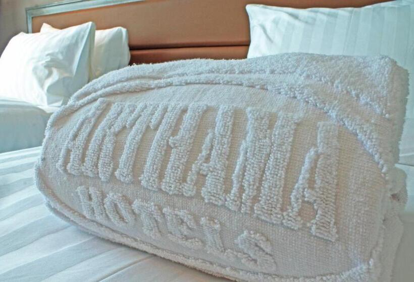 Люкс Повышенной Комфортности, Arthama Hotels Makassar